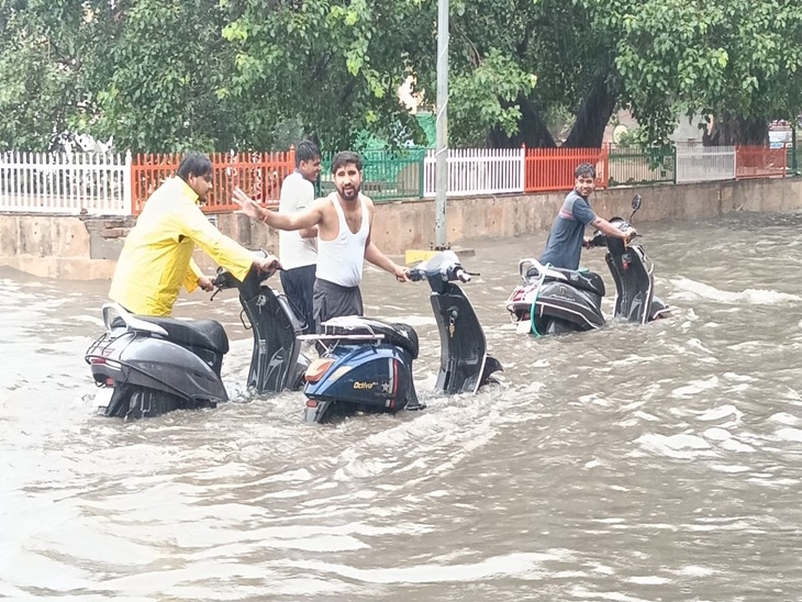 Haryana Weather Update: Heavy rain in Haryana today and tomorrow, high alert for floods, holidays of officials cancelled, see weather forecast