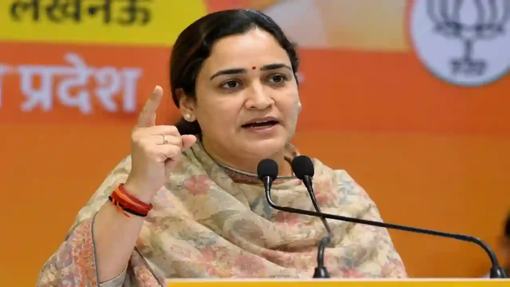 लखनऊ प्रदर्शन में Aparna Yadav का विपक्ष पर हमला