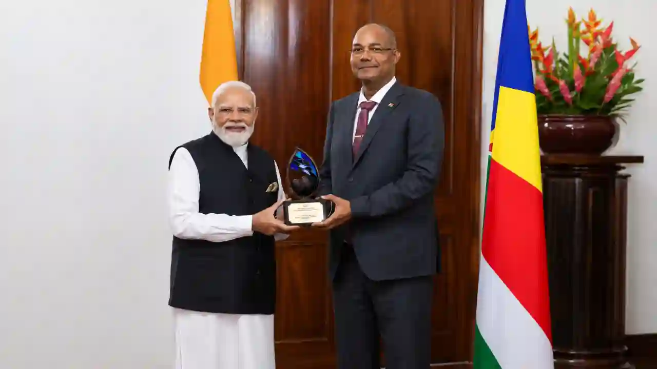 सेशेल्स ने PM Modi को 'Guardian of the Blue Horizon' सम्मान दिया